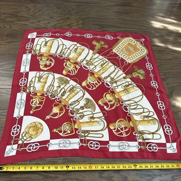 Hermès Red and Gold Scarf - Picture 2 of 10